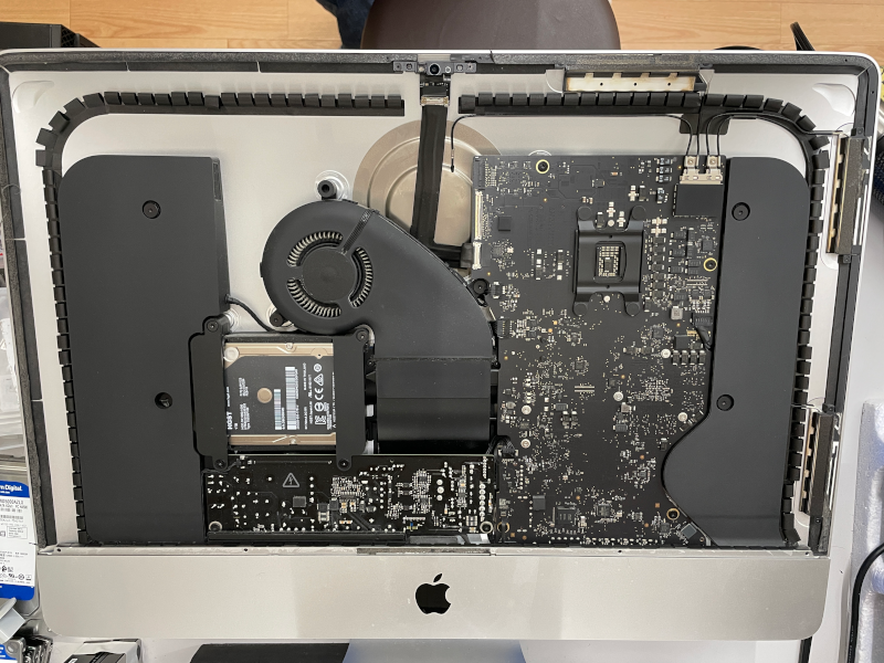 iMac 21インチ 2019 画面割れ修理 iMac 21インチ 2019 画面割れ修理