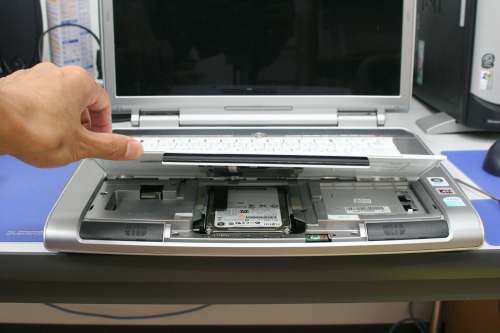 HDDが見える